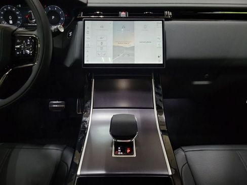 New 2026 Land Rover Range Rover Velar Dynamic SE image 26