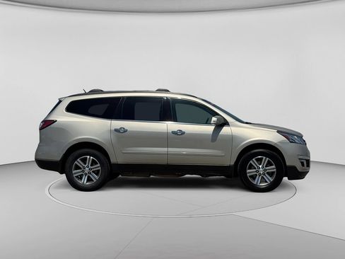 Used 2015 Chevrolet Traverse LT FWD image 32