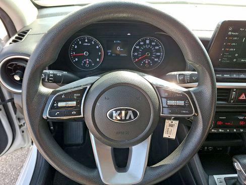 Used 2019 Kia Forte LXS FWD image 16