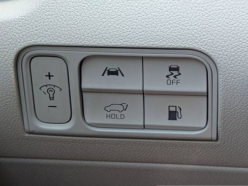 Used 2022 Kia Sorento SX image 24