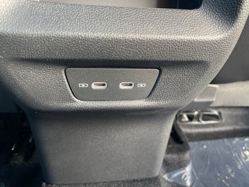 New 2025 Volkswagen Tiguan SE R-Line image 53