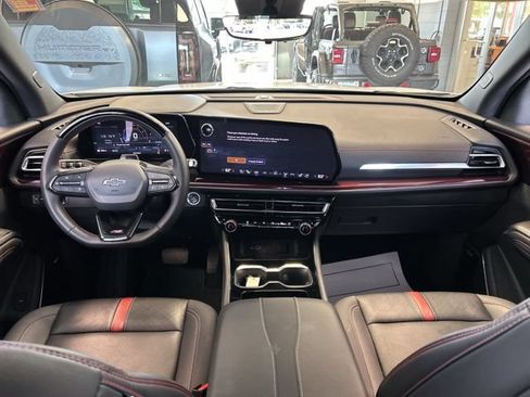 Used 2024 Chevrolet Traverse RS AWD/4WD image 24