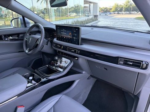 Used 2022 Lincoln Nautilus Reserve w/ Equipment Group 201A image 23