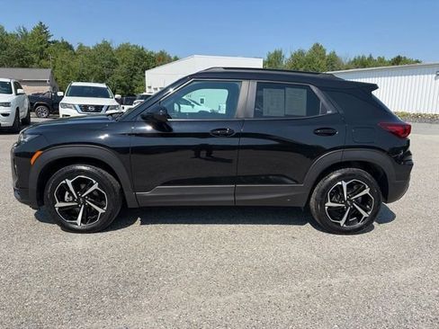 Used 2023 Chevrolet TrailBlazer RS w/ Convenience Package AWD/4WD image 3