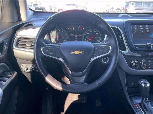 Used 2018 Chevrolet Equinox LT FWD image 5