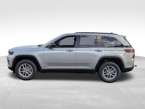 New 2025 Jeep Grand Cherokee Laredo X image 6