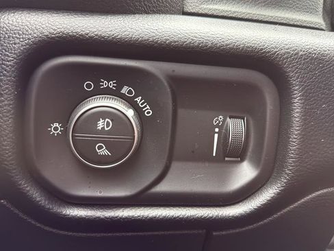 Used 2020 RAM 1500 Big Horn AWD/4WD image 20