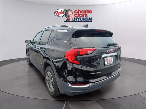 Used 2021 GMC Terrain SLT AWD/4WD image 2