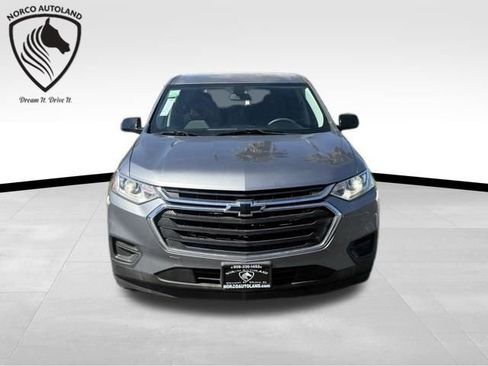 Used 2018 Chevrolet Traverse LS image 2