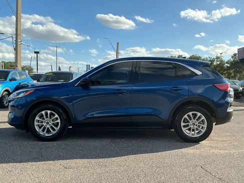 Used 2022 Ford Escape SE image 8