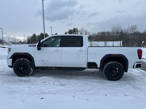 Used 2020 GMC Sierra 2500 AT4 w/ AT4 Premium Package image 2