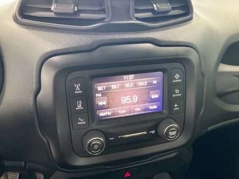 Used 2020 Jeep Renegade Sport w/ Sport Appearance Group FWD image 13
