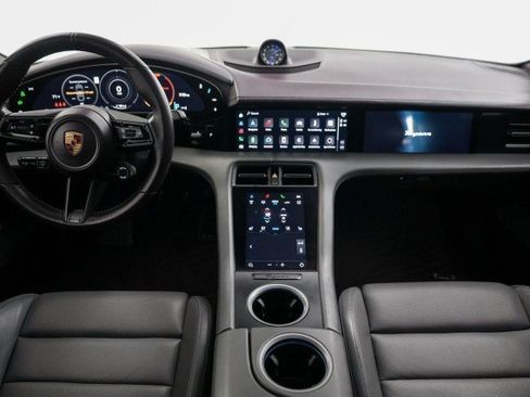 Used 2022 Porsche Taycan Turbo S image 18