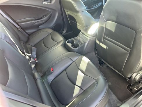 Used 2016 Chevrolet Volt Premier w/ Driver Confidence Package image 30