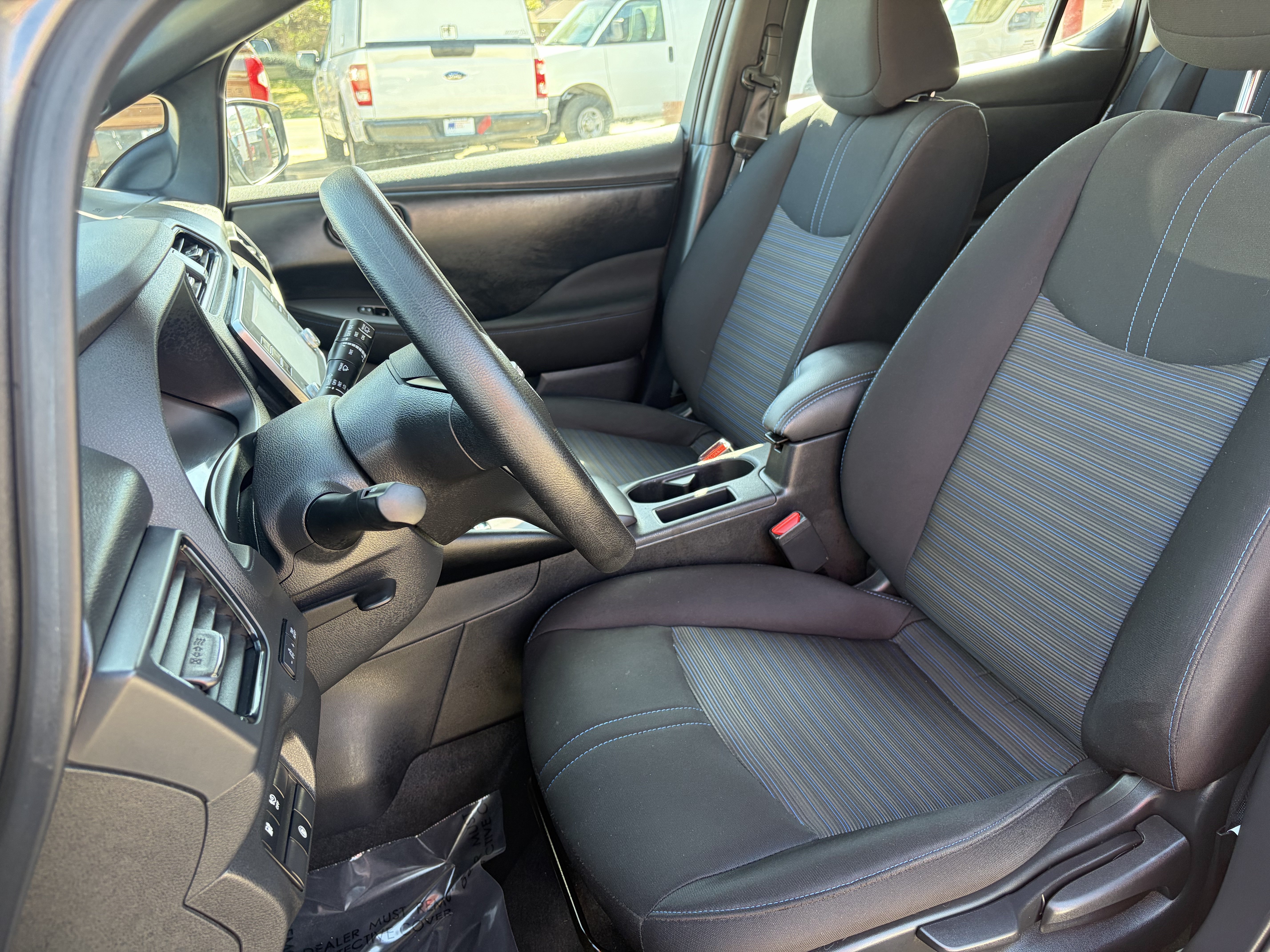Used 2025 Nissan Leaf S FWD image 16