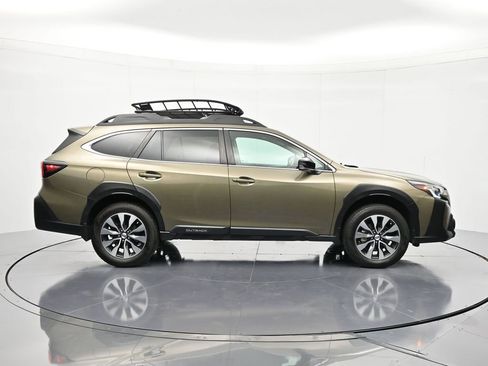 Used 2023 Subaru Outback Limited image 5