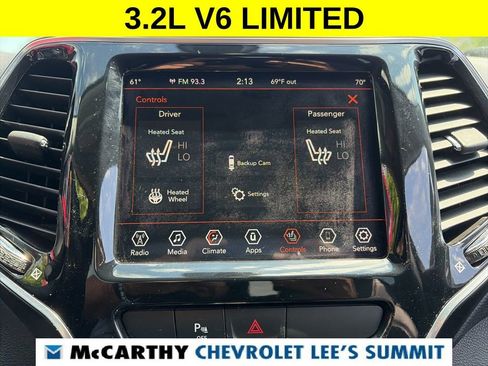 Used 2019 Jeep Cherokee Limited AWD/4WD image 8