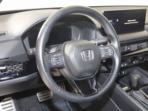 Used 2025 Honda Accord Sport image 6
