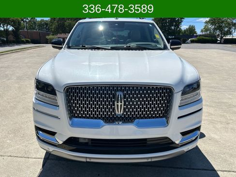 Used 2021 Lincoln Navigator Reserve w/ Luxury Package AWD/4WD image 8