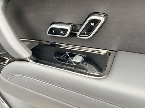 Used 2023 Land Rover Range Rover Sport SE image 20