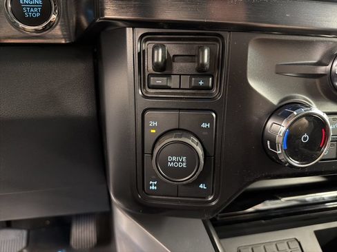 New 2026 Ford F250 Lariat w/ Black Appearance Package AWD/4WD image 15