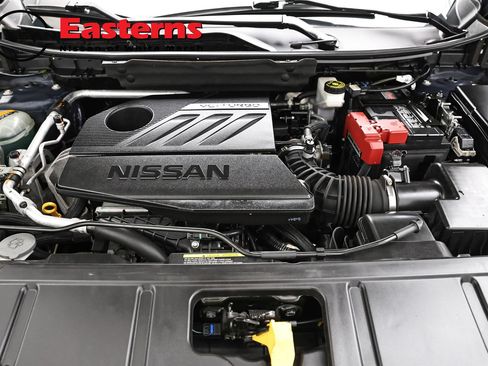 Used 2023 Nissan Rogue S AWD/4WD image 7