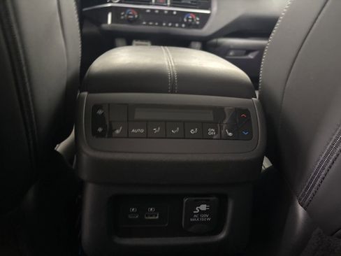 Used 2024 Nissan Pathfinder Platinum w/ Cargo Package image 24