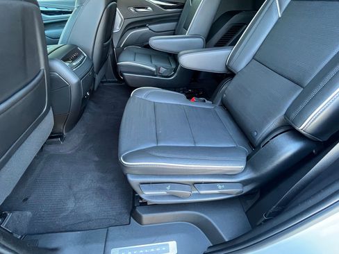 Used 2023 Cadillac Escalade Sport w/ LPO, ONYX Package image 14