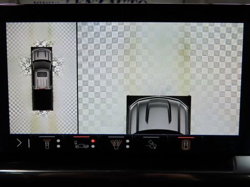 Used 2025 Chevrolet Silverado 1500 High Country w/ Midnight Edition image 18