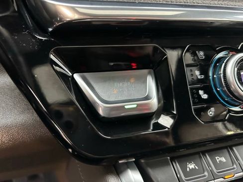 Used 2024 GMC Sierra 1500 Denali AWD/4WD image 30