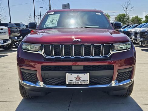 New 2026 Jeep Grand Cherokee L Laredo image 6