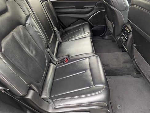Used 2021 Jeep Grand Cherokee L Limited AWD/4WD image 19