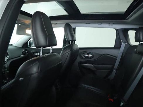 Certified 2021 Jeep Cherokee Limited w/ Elite Package image 15