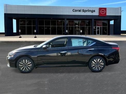 New 2026 Nissan Altima 2.5 SV AWD/4WD image 2