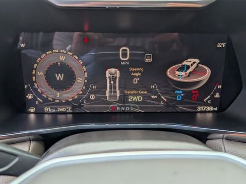 Used 2023 GMC Canyon Denali image 36