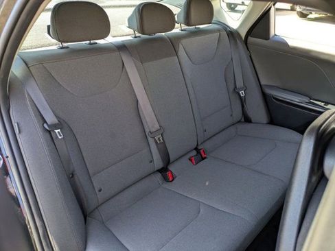 Used 2025 Kia K4 FWD image 27