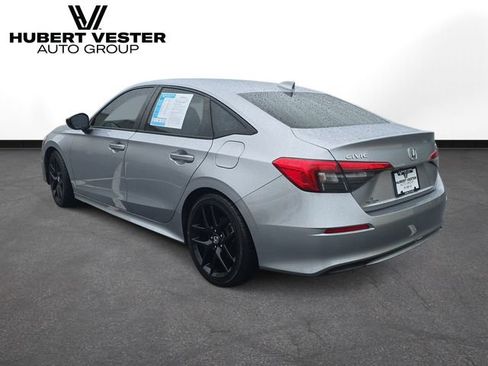Used 2022 Honda Civic Sport image 8