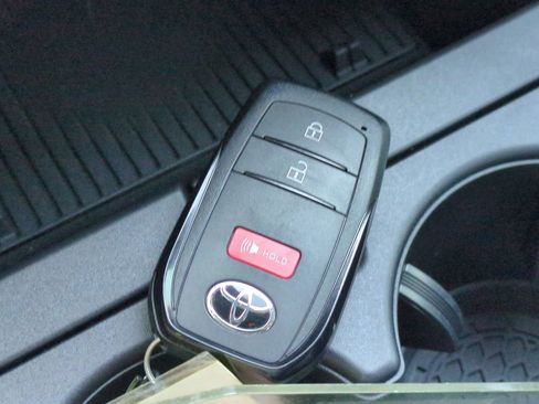 Certified 2026 Toyota Prius XLE image 30