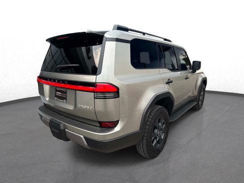 Certified 2024 Lexus GX 550 AWD/4WD image 3