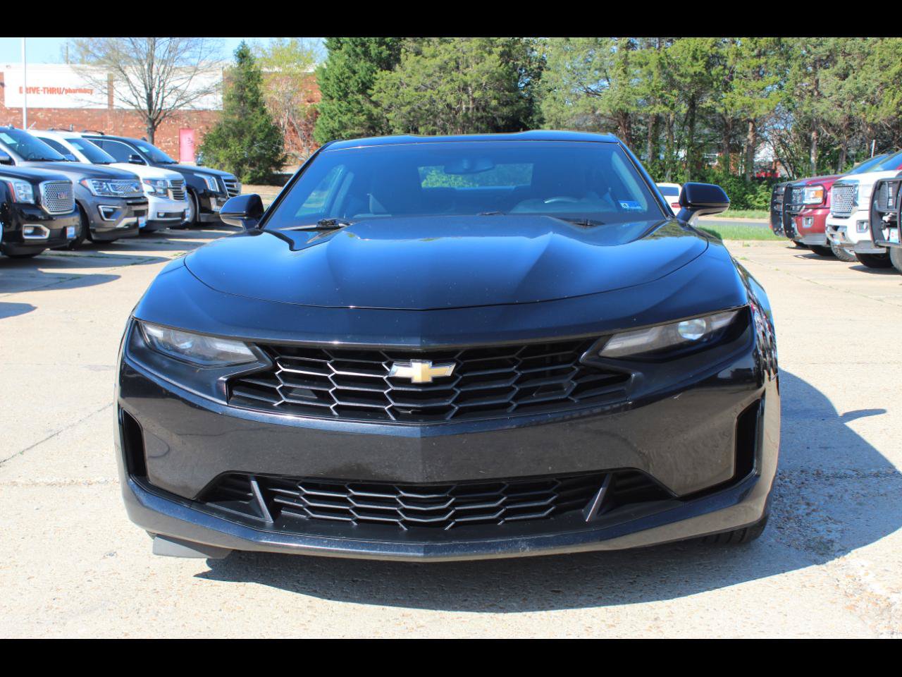 Used 2020 Chevrolet Camaro LT RWD image 2