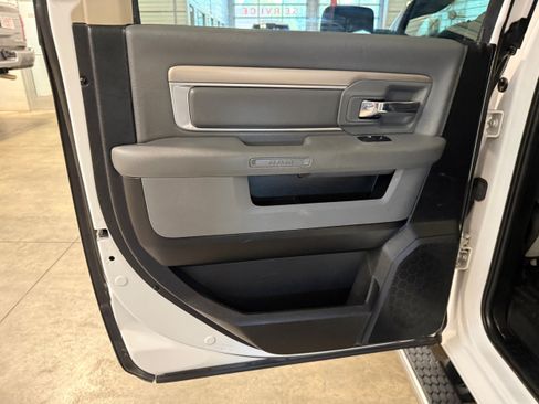 Certified 2017 RAM 1500 Big Horn AWD/4WD image 41