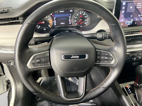 Used 2022 Jeep Compass Limited w/ Sun and Sound Group image 11