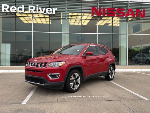 Used 2019 Jeep Compass Limited FWD image 1