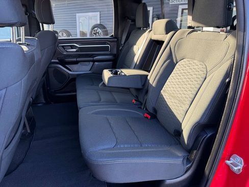 Used 2025 RAM 1500 Big Horn AWD/4WD image 37
