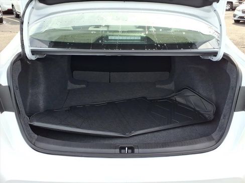Used 2026 Toyota Corolla LE FWD image 17