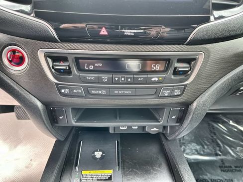 Used 2024 Honda Passport TrailSport image 19
