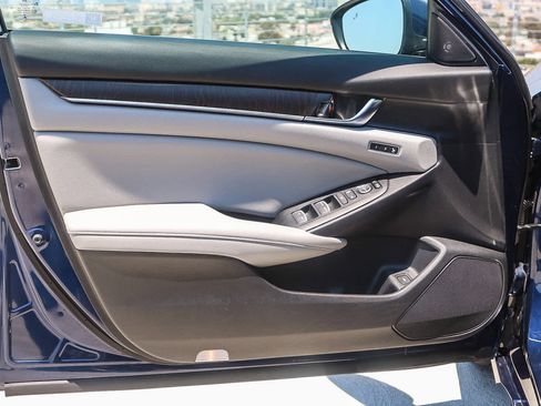 Used 2019 Honda Accord EX-L image 21