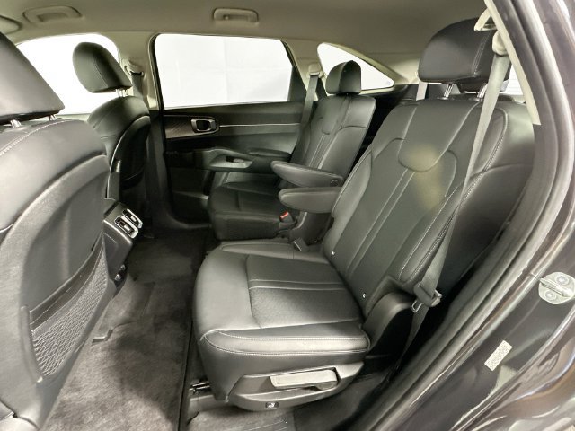 Used 2023 Kia Sorento EX AWD/4WD image 25