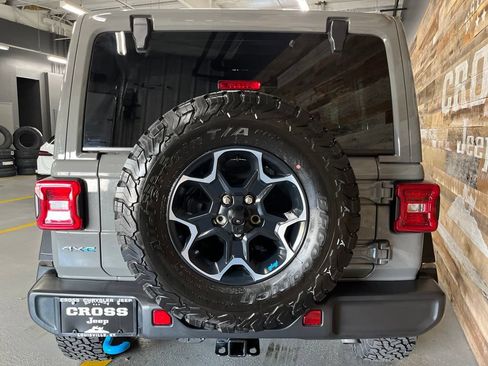 Used 2022 Jeep Wrangler Unlimited Rubicon 4xe w/ Cold Weather Group AWD/4WD image 69