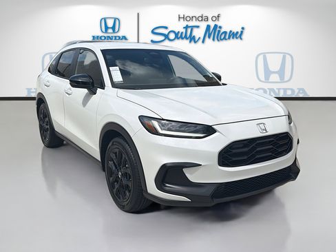 Used 2024 Honda HR-V Sport image 1